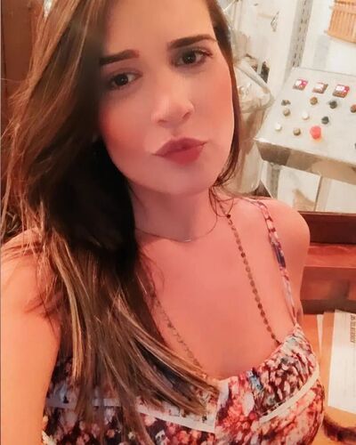  Chateaubriant,   Liliane, 40 ,   ,   