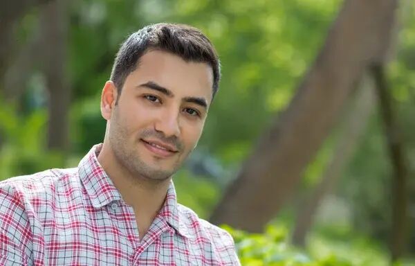  53119858  Ramin, 40 ,    