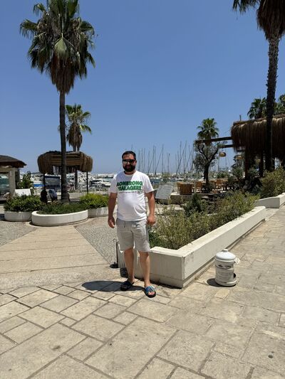  ,   Orxan, 32 ,     , c 