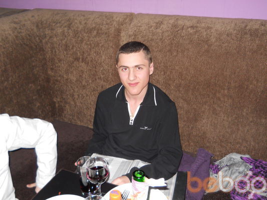  1672768  Nick, 30 ,    