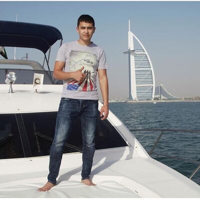 ,   Azizbek, 33 ,   ,   