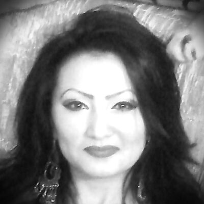  ,   Zara, 42 ,  