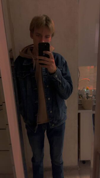   ,   Hellboy, 21 ,   ,   