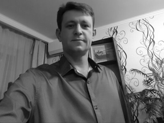  ,   Vlad, 41 ,   