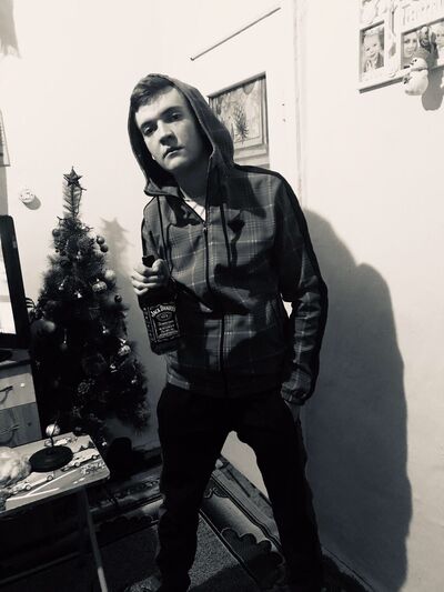  ,   Cristian, 25 ,   ,   