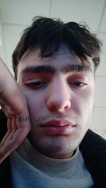  ,   Valentin, 22 ,   ,   