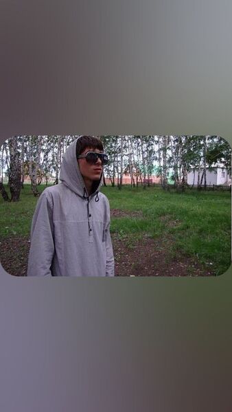  ,   Stepan, 33 ,   ,   