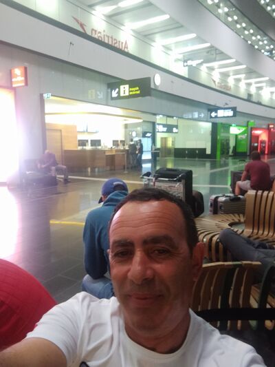  ,   Beso, 53 ,     , c 