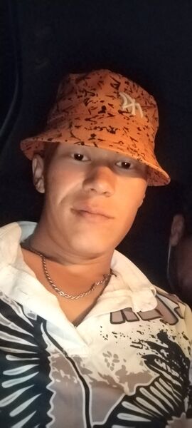   ,   Izzat, 25 ,   ,   