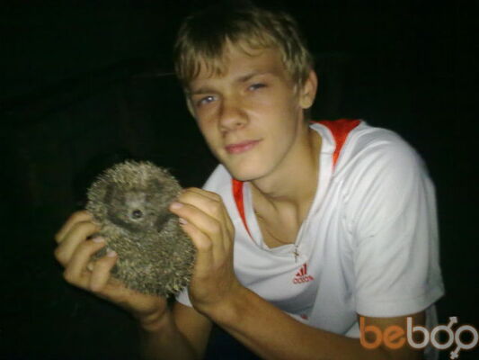  ,   Valentin, 31 ,   