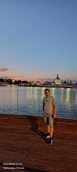  ,   Georgy, 32 ,   ,   , c , 