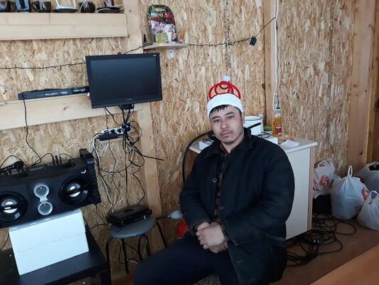  ,   Bekmurod, 37 ,   ,   