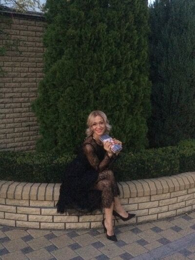  ,   Elena, 50 ,   ,   , c 