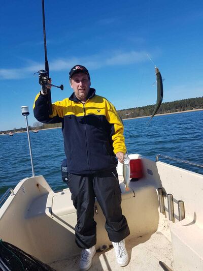  ,   Dennis, 48 ,   ,   