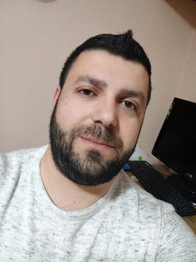  ,   Vito, 35 ,   ,   