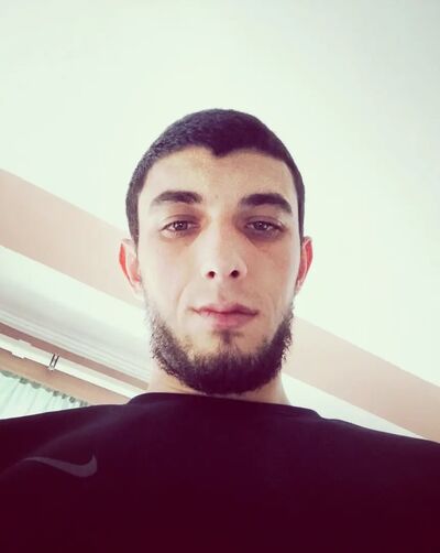  ,   Tony, 29 ,   ,   , c , 