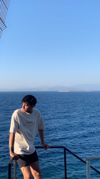  ,   Enis, 22 ,   ,   