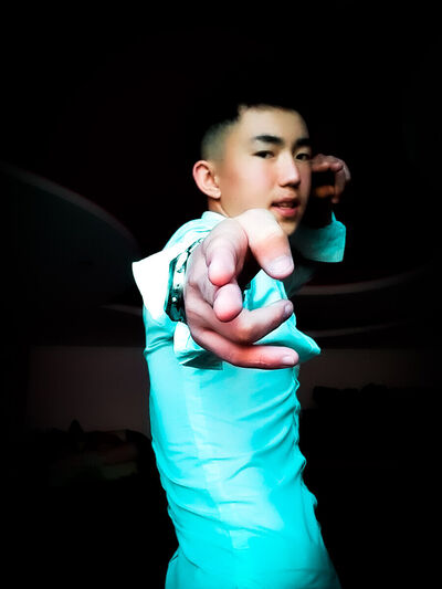  ,   Maks, 28 ,   ,   