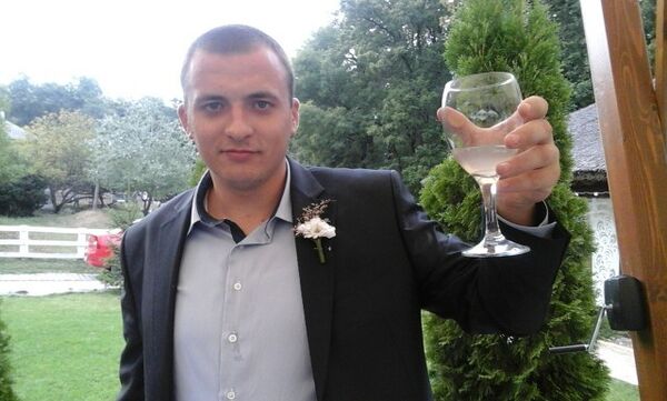  ,   Filip, 29 ,   