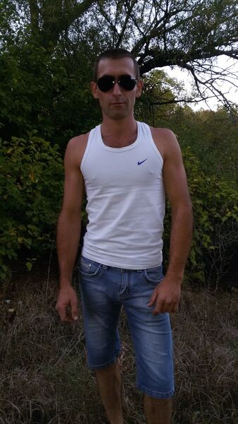  ,   Alex, 42 ,   