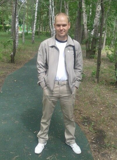  ,   Pavel, 35 ,   