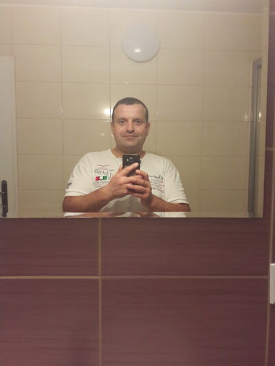  ,   Artem, 39 ,   
