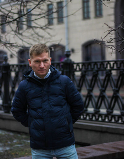  ,   Anatoli, 42 ,  