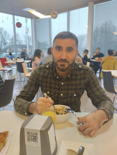  ,   Khovs, 44 ,   ,   