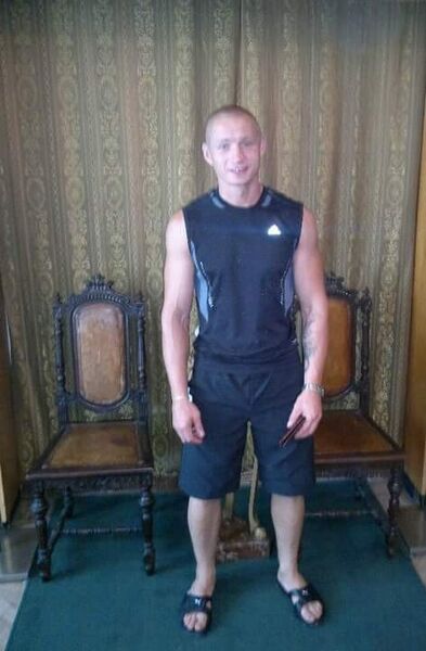  London Colney,   Evaldas, 44 ,   