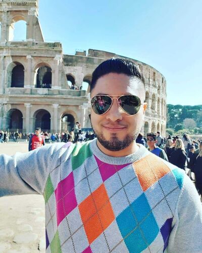  -,   Luis, 33 ,   ,   , c , 