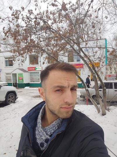  ,   Rostom, 27 ,   ,   , c , 