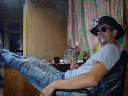  ,   Alex, 44 ,   ,   