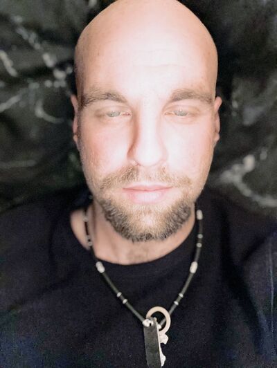  --,   , 27 ,  