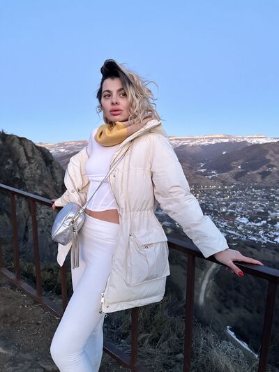  ,   Zhanna, 32 ,   c , 