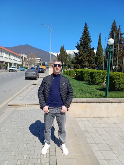  ,   Shamil, 38 ,   c 