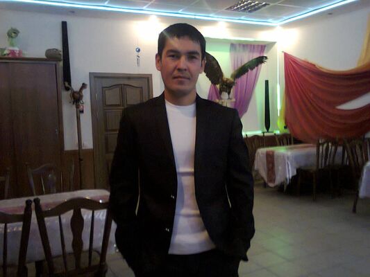  ,   Erlan, 37 ,   ,   , c 