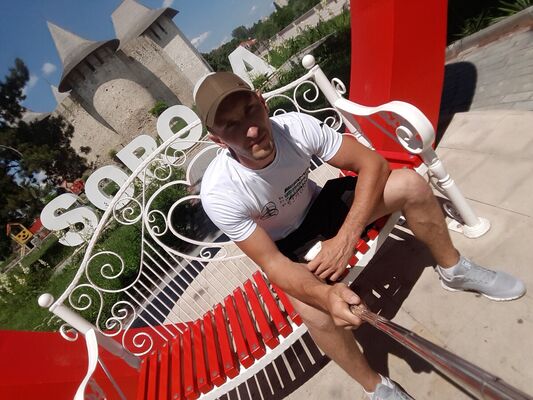  ,   Andrei, 37 ,   ,   , c 