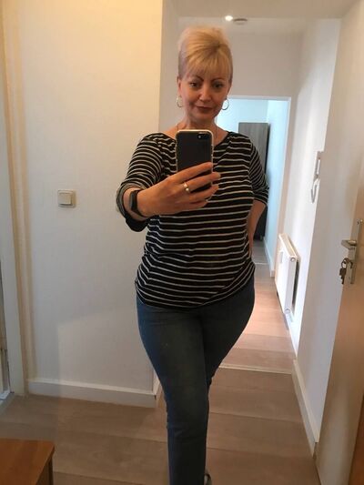  Halle,   , 51 ,     , c 
