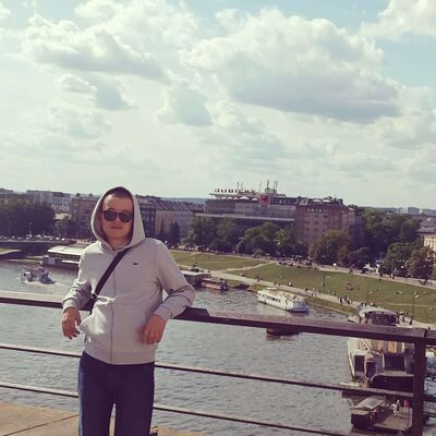  ,   Adlet, 33 ,   ,   