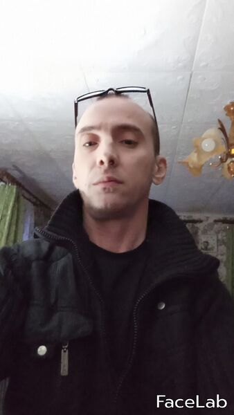  ,   Viktor, 51 ,   ,   
