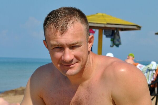  ,   Nik, 50 ,  