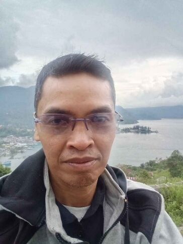  ,   Rudi, 47 ,   ,   