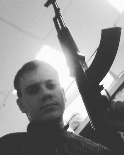  ,   Viktor, 26 ,   