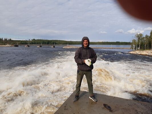  -,   Andrej, 37 ,   ,   , c 
