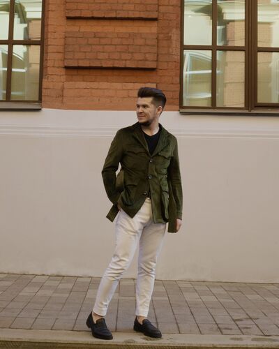  ,   Alex, 26 ,   