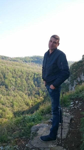  ,   Dorin, 43 ,   ,   , c , 