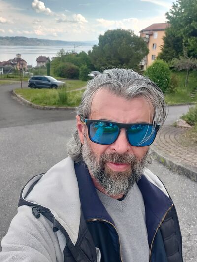  Montreux,   , 46 ,   ,   