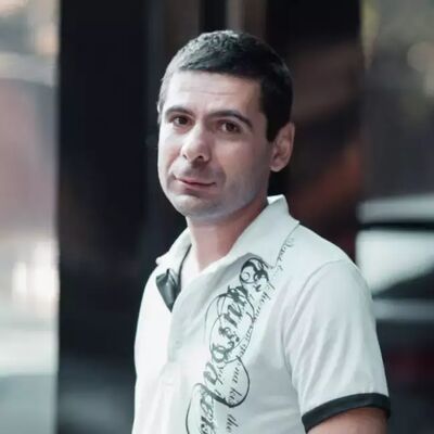  ,   Vardan, 39 ,   ,   