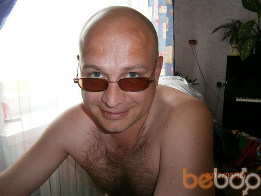  ,   Vit, 49 ,  