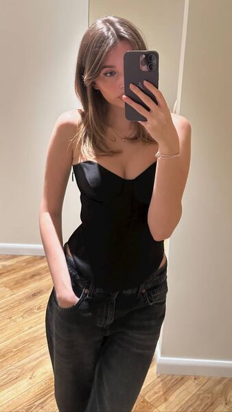  ,   , 28 ,   ,   